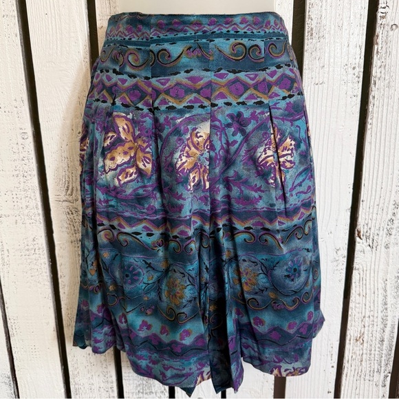 Vintage 80s Petite Sophisticate Pleated Bermuda Shorts Size Small Boho Whimsy - Picture 1 of 9